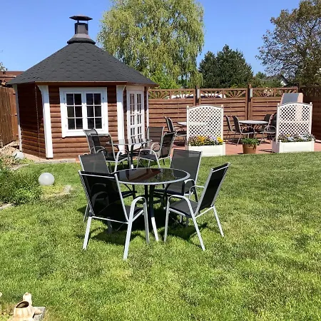 Fewo Zwei Plus 아파트 치노비츠